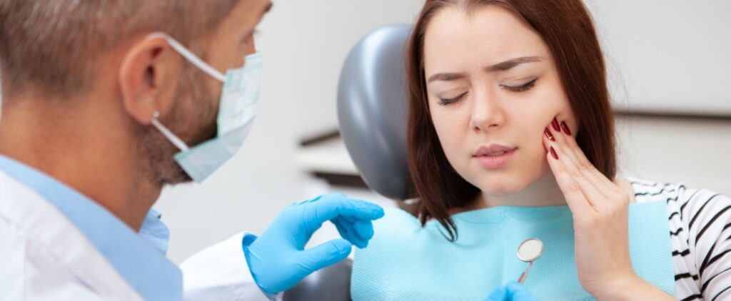 Four Signs You Have a Dental Emergency